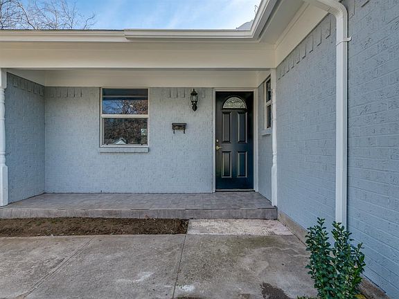 3rd image of 6425 Embassy Dr