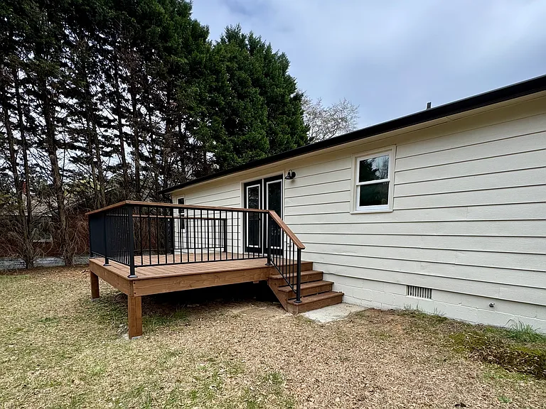 3675 Lake Carlton Rd — Photo 2