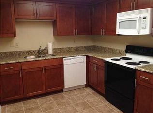 842 Thistledown Dr, Memphis, TN 38117