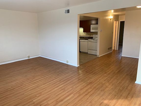 4th image of 1103 Evans Ave APT 3A
