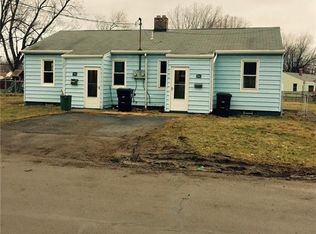 313 Ridgewood Cir, Lackawanna, NY 14218