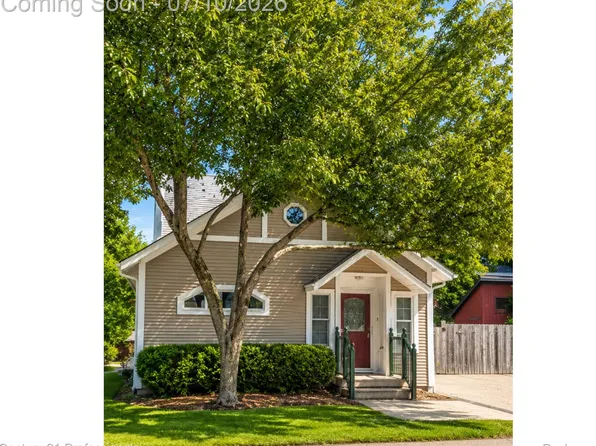3668 Shorewood Rd, Lakeport, MI 48059