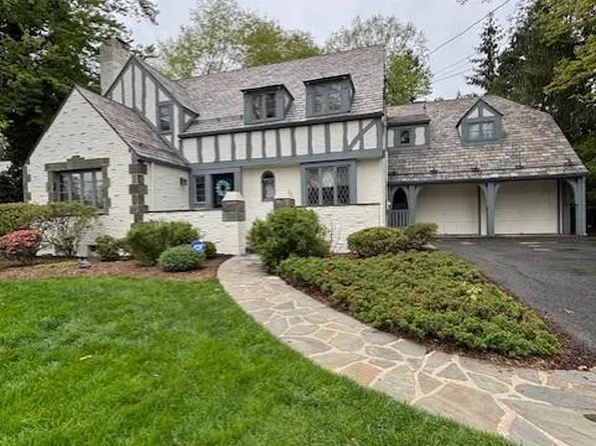 45 Wyncote Rd, Ho Ho Kus, NJ 07423