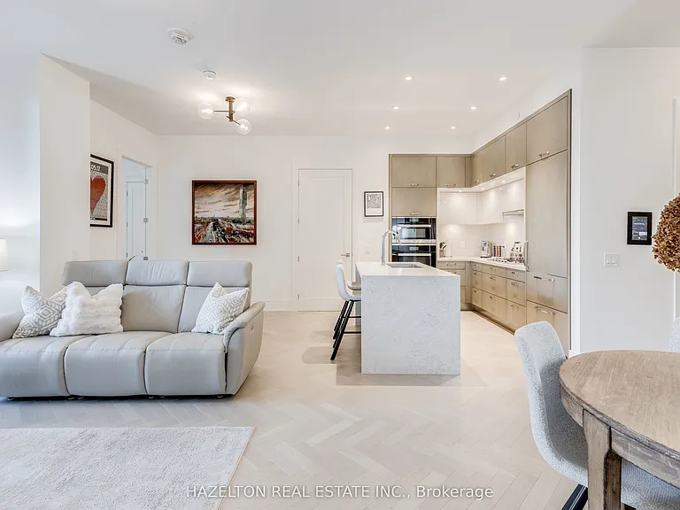 455 Wellington St W #301 — Photo 15
