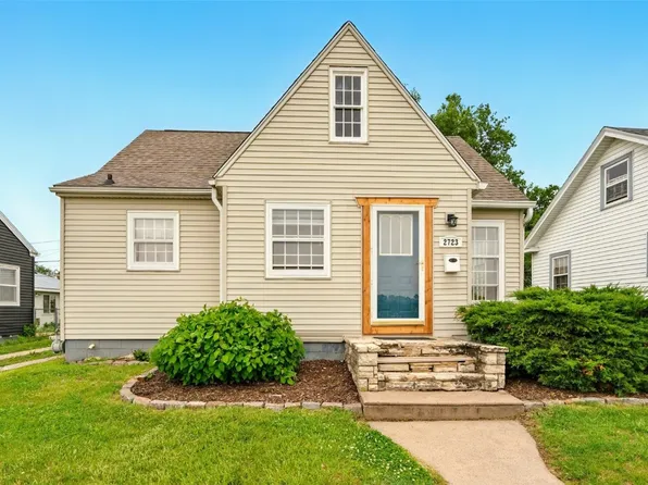 2723 B Ave NE, Cedar Rapids, IA 52402