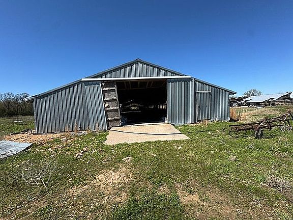 5th image of 15851 E 530th Rd
