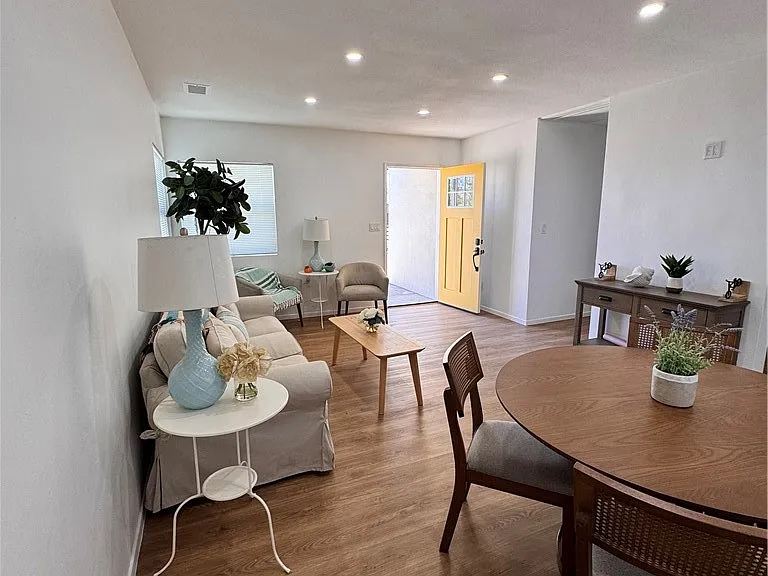 26814 Mansfield St #26814A — Photo 6
