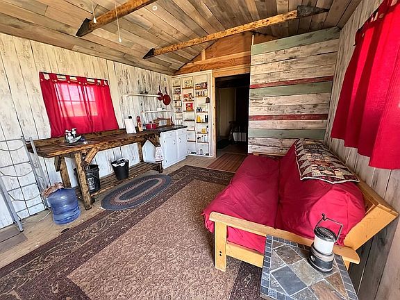 2nd image of 307 Canyon Vista Cir