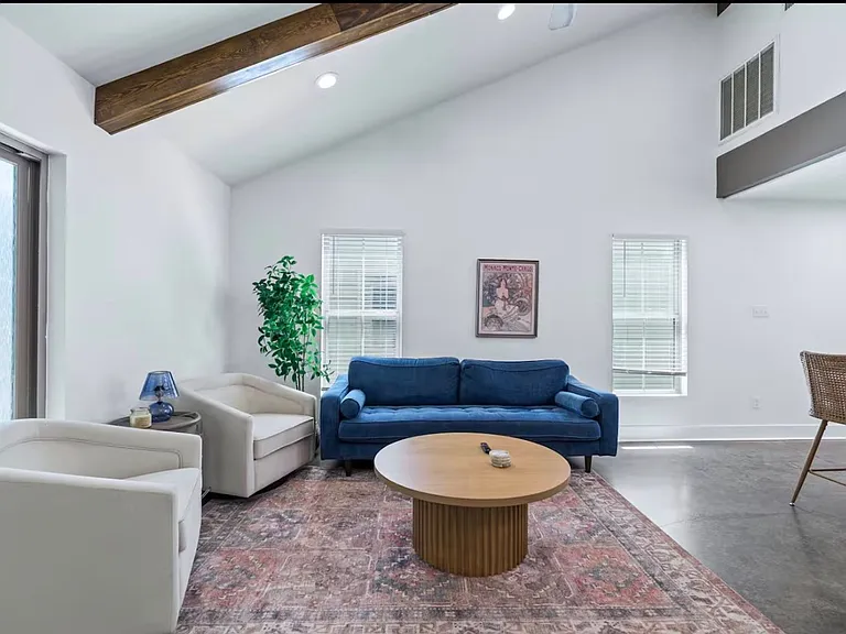 108 Oak Plains Aly — Photo 4