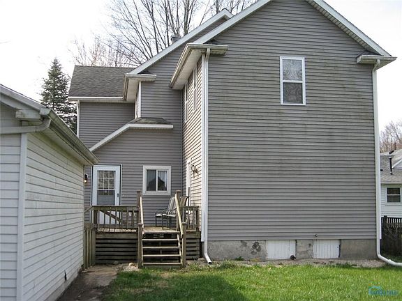 3rd image of 878 W Wooster St