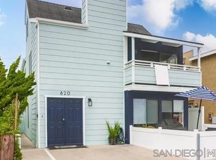 820-22 Santa Clara Pl, San Diego, CA 92109