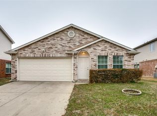 8601 Muir Dr, Fort Worth, TX 76244
