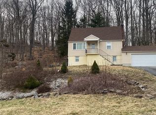 91 Chestnut Ridge Rd, Mahopac, NY 10541