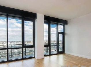 4441 Purves St #2504, Long Island City, NY 11101