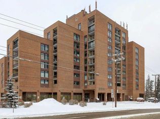 8604 E 48th Ave NW #811, Calgary, AB T3B 5E6