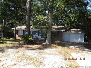 1082 Strickland Bridge Rd, Fayetteville, NC 28304