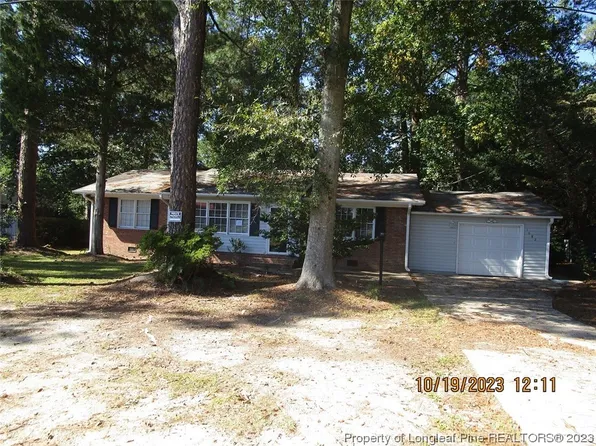 1082 Strickland Bridge Rd, Fayetteville, NC 28304