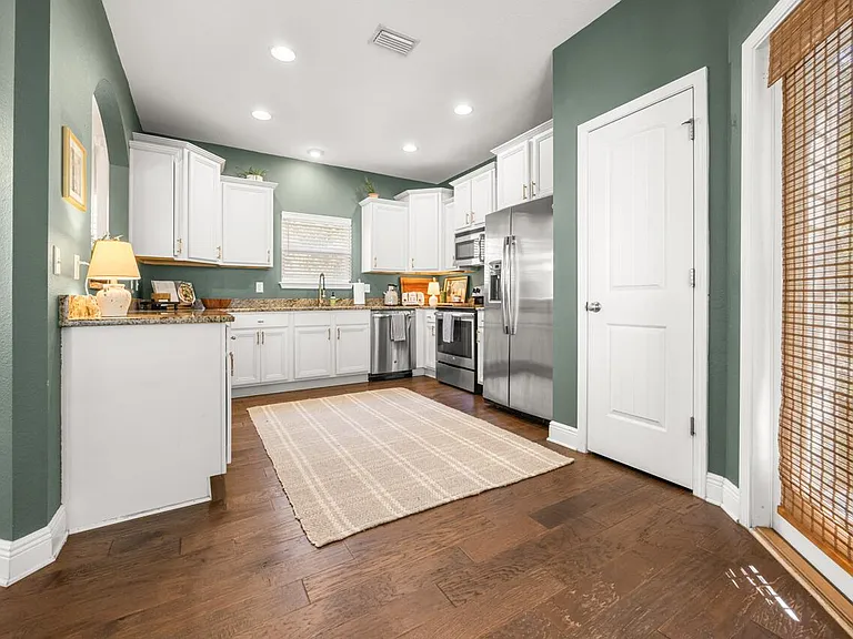 120 Mosaic Oaks Cir — Photo 19
