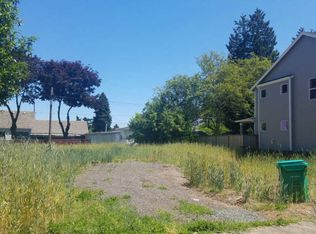 7126 N Omaha Ave UNIT A, Portland, OR 97217