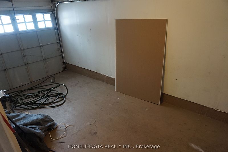 Toronto House for rent - 4 Bedrooms — photo 35