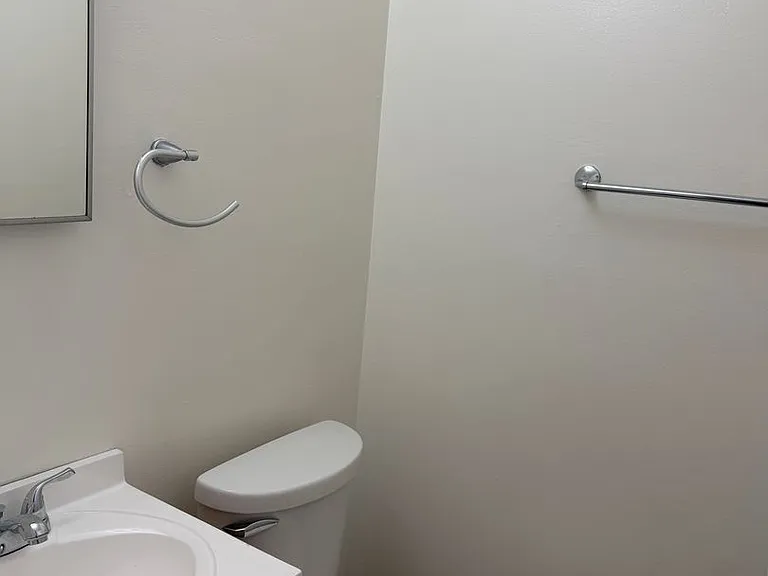 629 Counselor Sq — Photo 10