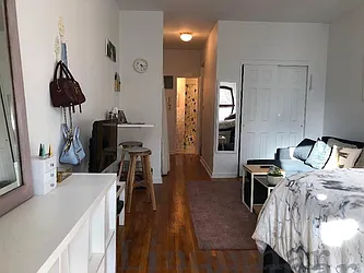 Rented by Lindemar LLC