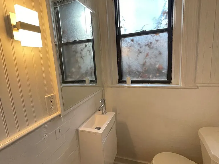 4901 Friendship Ave. — Photo 8