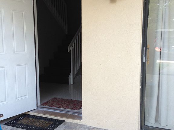 5th image of 142 Heritage Way