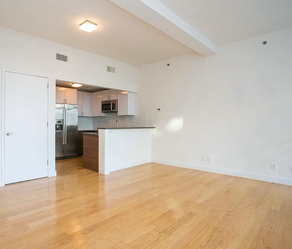 269 Kingsland Avenue — Photo 1