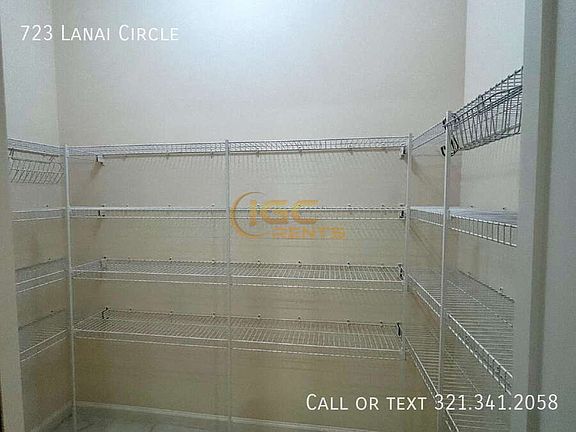 5th image of 723 Lanai Cir