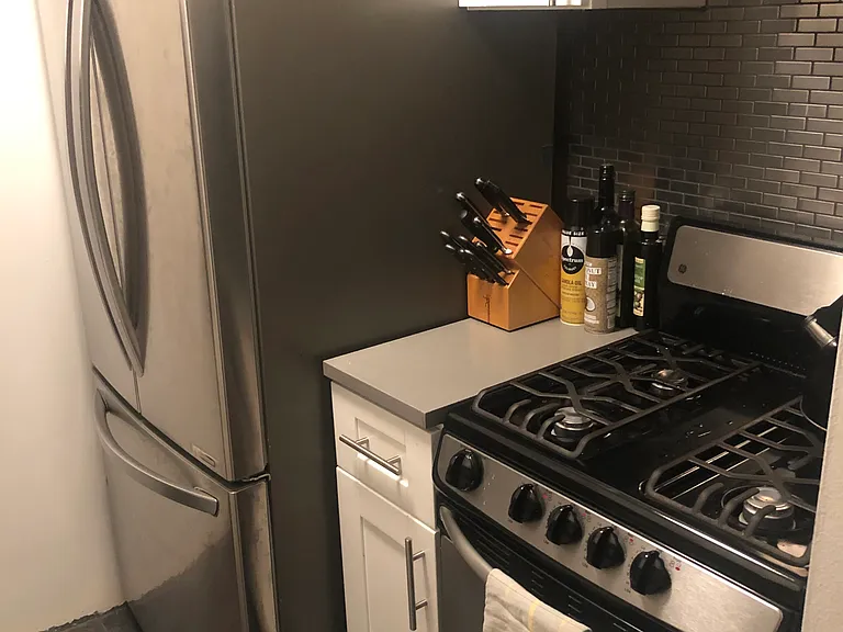 131 E 23rd St #4B — Photo 7