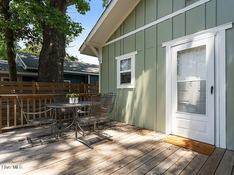 1508 Orange St — Photo 26