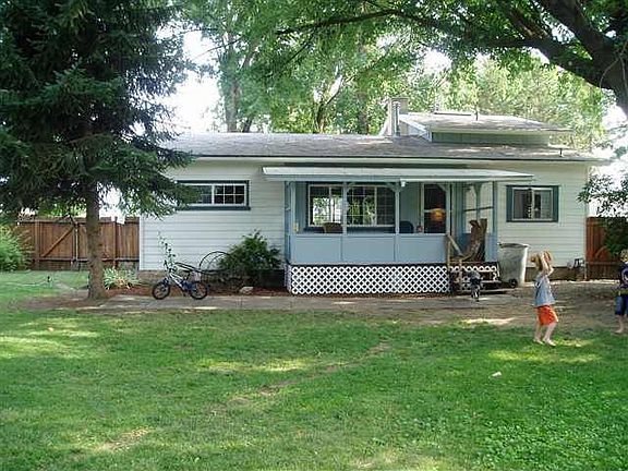 Covered back deck