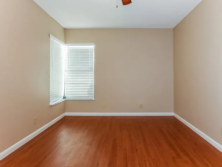 21080 Woodspring Ave — Photo 14