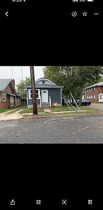 2nd image of 2808 Davis St