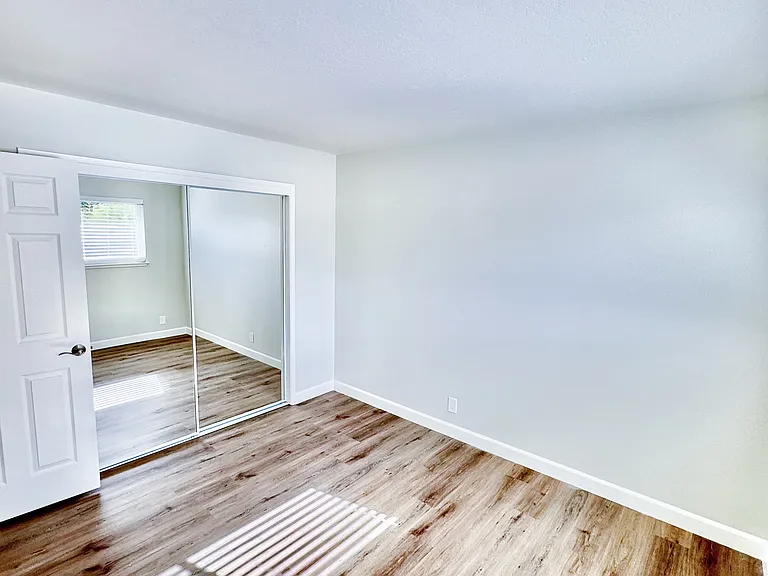 Escape Apartments — Photo 26