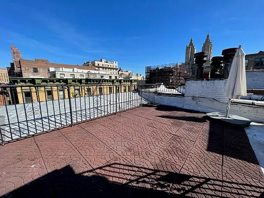 Rented by Compass | media 20