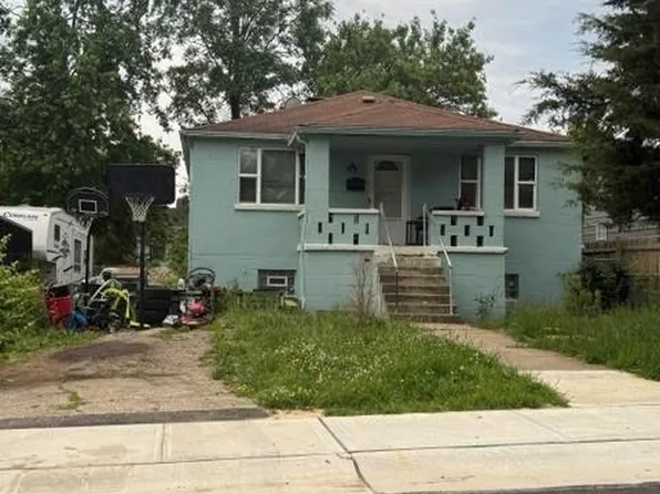 955 Simmons Ave, Cincinnati, OH 45215