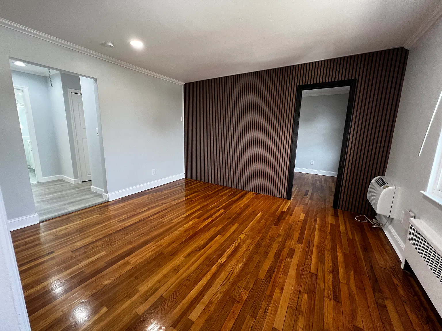 1 bed, 692 sqft, $2,150 — Photo 2