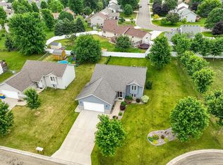 2365 Linhaven Pl, Owatonna, MN 55060
