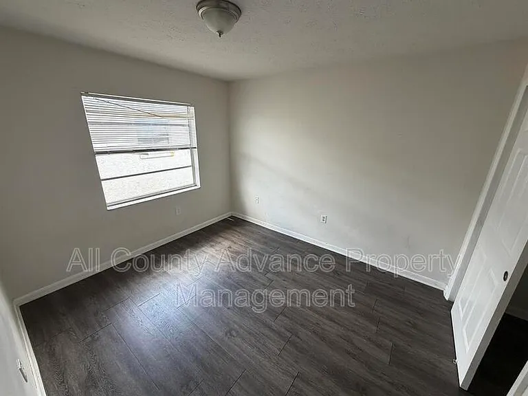 4909 E Temple Heights Rd #C — Photo 4