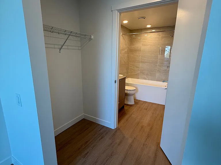 4488 Fraser St — Photo 27