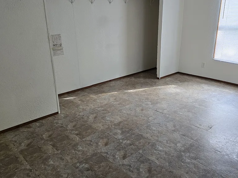 210 W Harrison St #17 — Photo 11