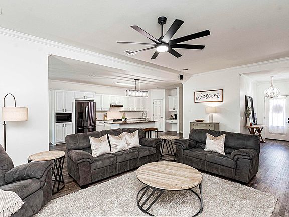4th image of 43059 Cypress Bend Dr
