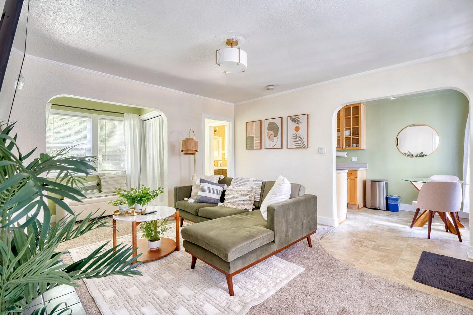1 bed, 1.0 bath, 645 sqft, $2,559 — Photo 1