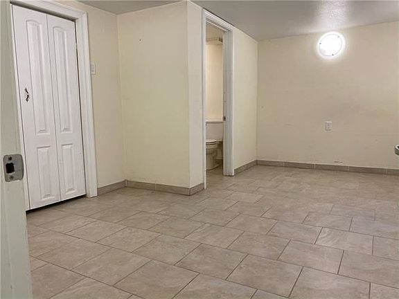 3rd image of 1511 Broadway St