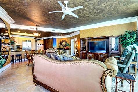 living/dinning area