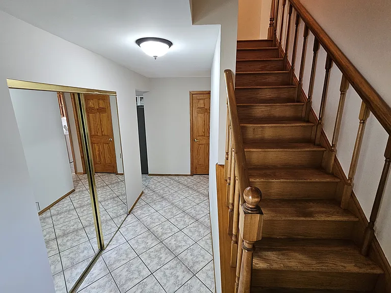 10 Mayflower Rd — Photo 3