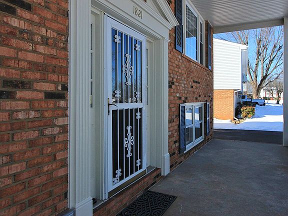 4th image of 1821 Cambridge Dr