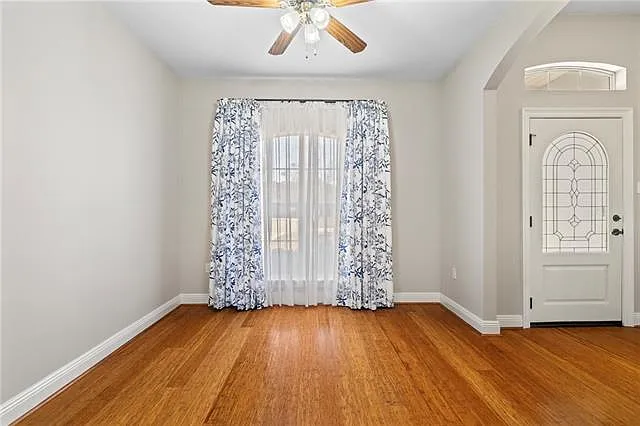 409 Gainesway Dr — Photo 5